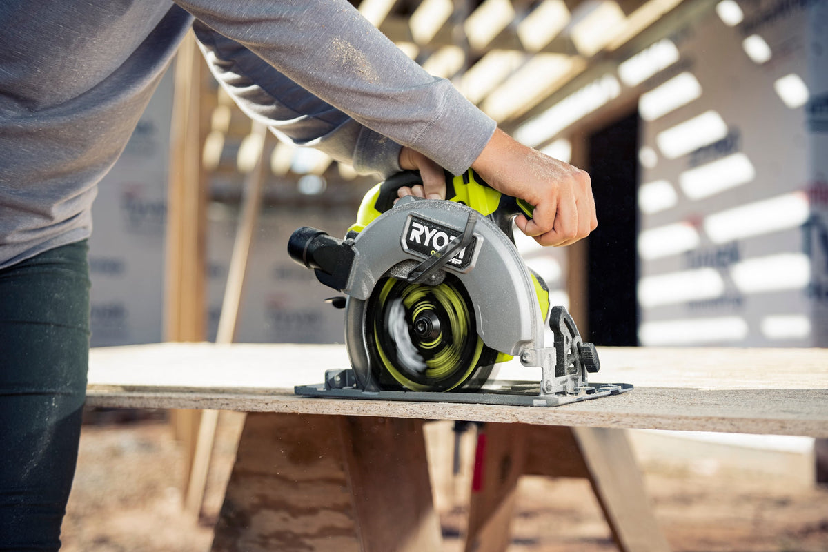 18V ONE+ HP 7-1/4" CIRCULAR SAW KIT Image 5