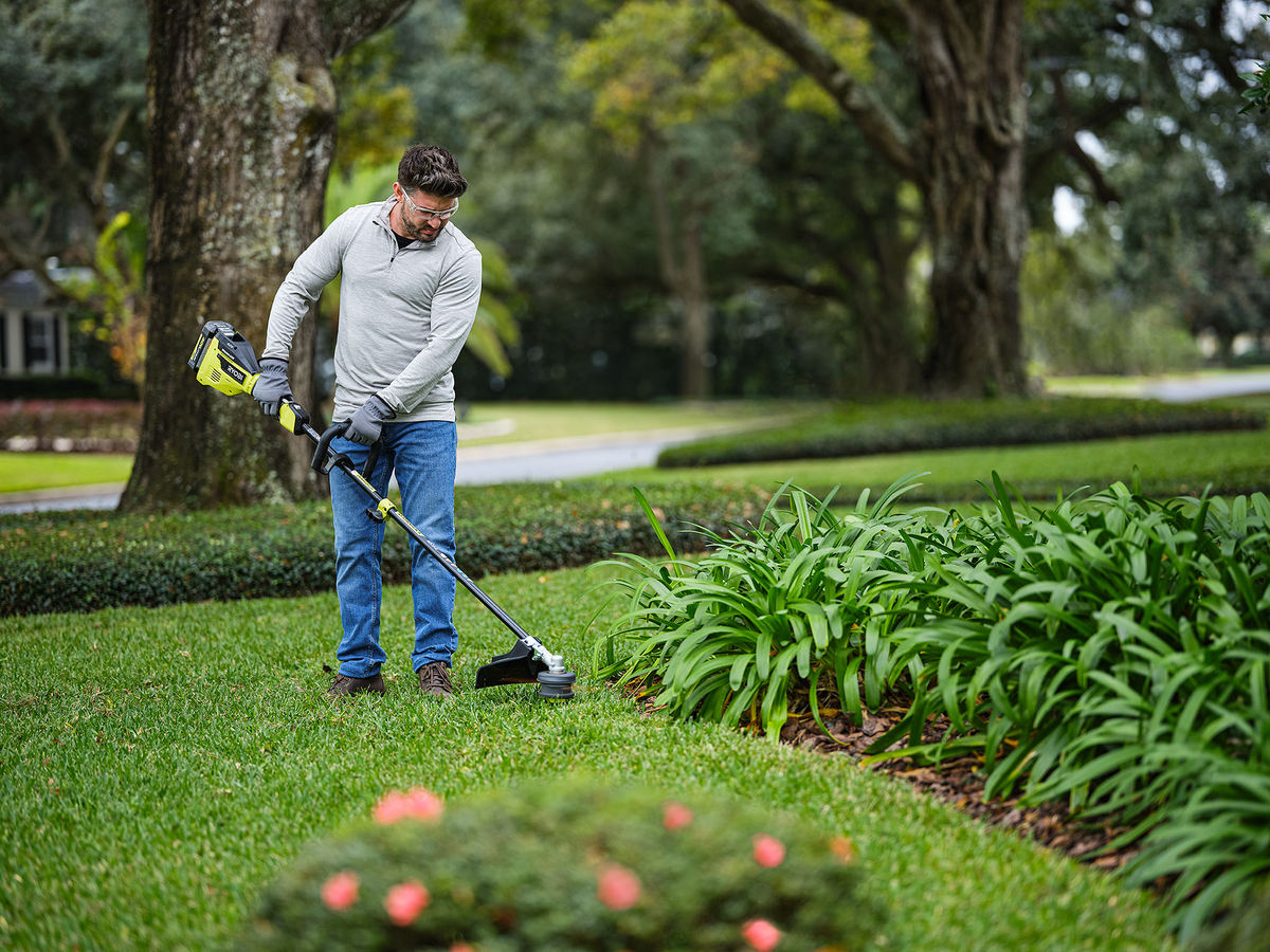 40V BRUSHLESS ATTACHMENT CAPABLE 15" STRING TRIMMER KIT Image 3